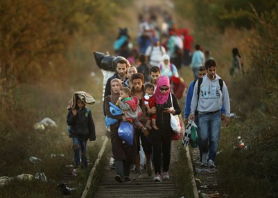 Personas refugiadas cruzando Europa, septiembre de 2015. © Christopher Furlong/Getty Images